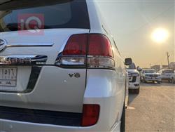 تۆیۆتا لاند کروزەر